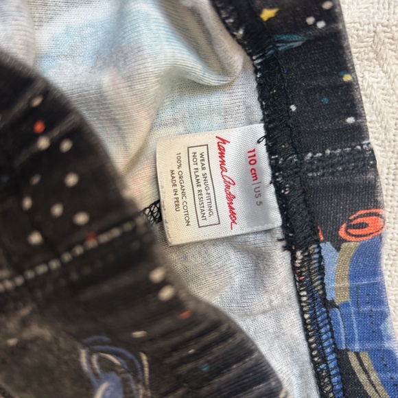 Hanna Andersson Space Pajamas - Picture 5 of 13
